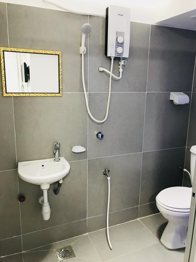 H-Hotel Johor Bahru Bagian luar foto